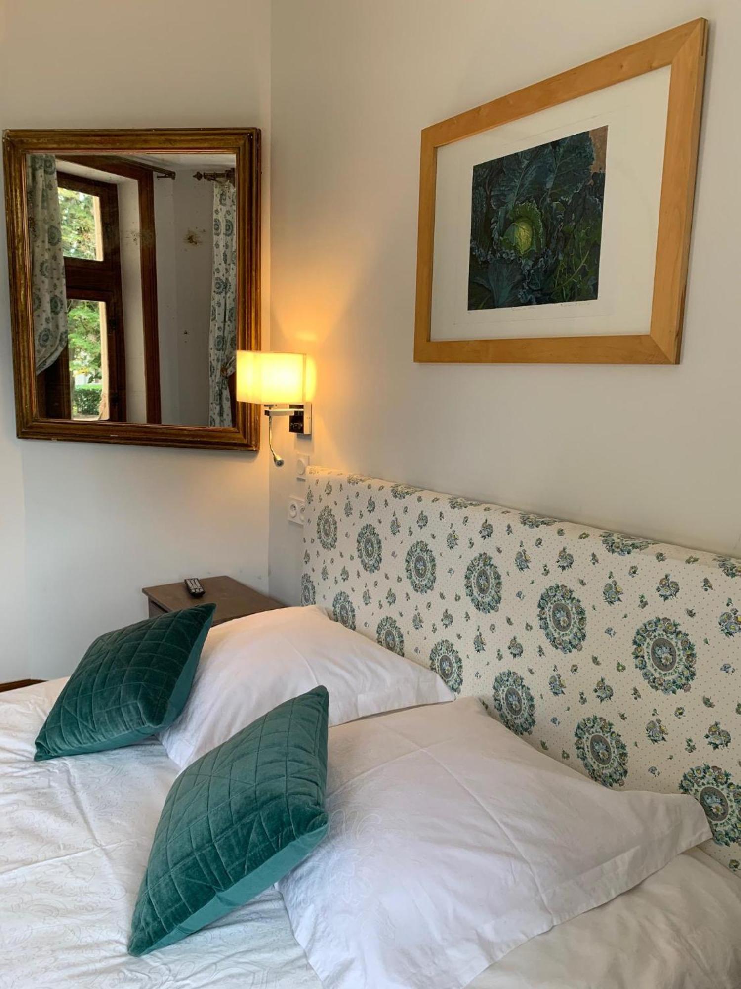 L'Abeaupiniere Bed & Breakfast Reboursin Ruang foto